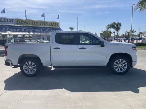 Used 2022 Chevrolet Silverado 1500 Custom image 9