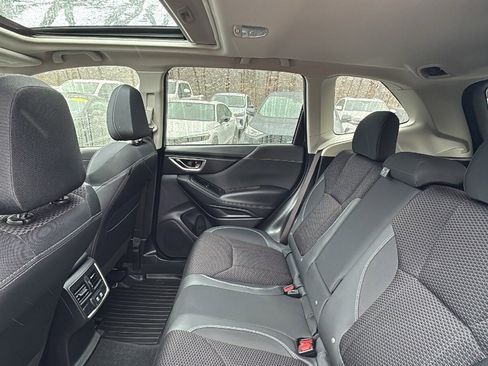 Used 2019 Subaru Forester Premium w/ All-Weather Package image 28