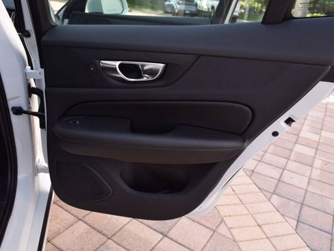 Used 2021 Volvo S60 T5 Momentum FWD image 74