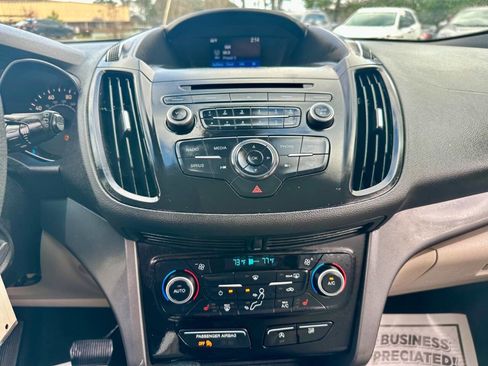 Used 2018 Ford Escape SE w/ Ford Safe & Smart Package image 25