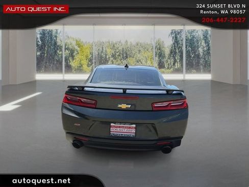 Used 2016 Chevrolet Camaro SS RWD image 6
