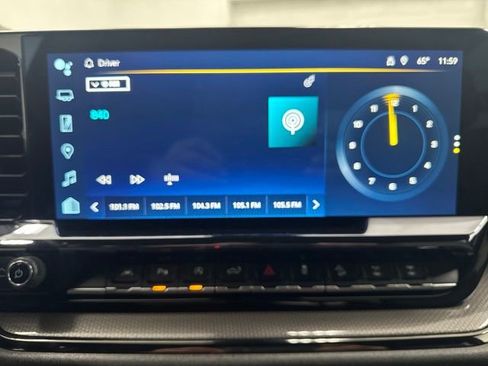 Used 2024 Chevrolet Silverado 1500 ZR2 AWD/4WD image 16
