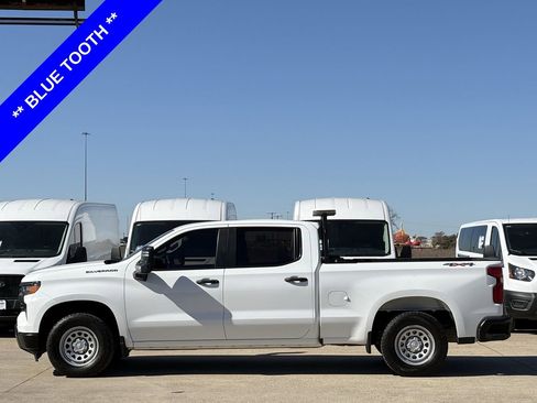 Used 2023 Chevrolet Silverado 1500 W/T w/ Trailering Package image 3