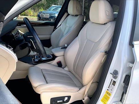 Used 2022 BMW X3 sDrive30i w/ Premium Package image 7