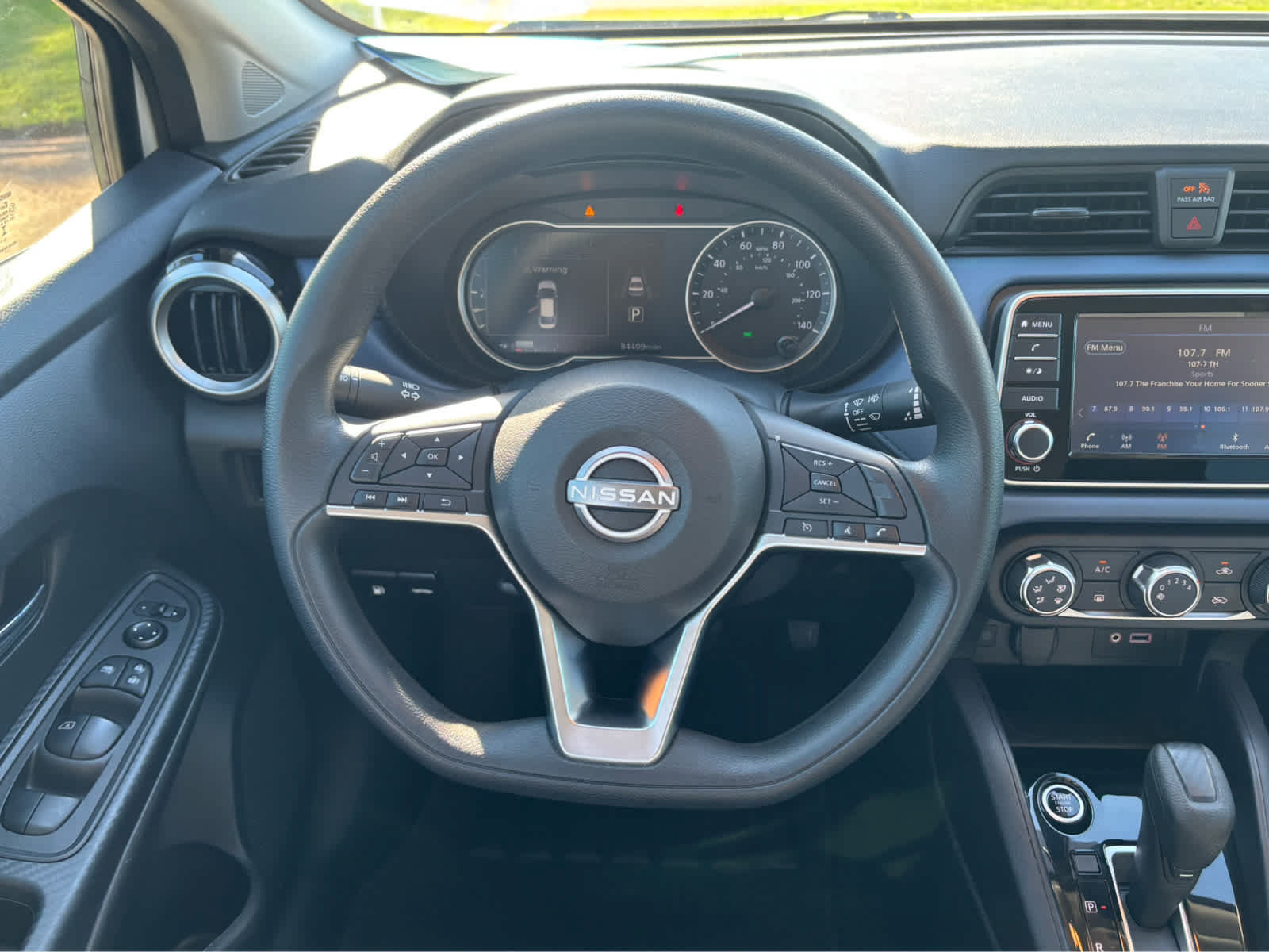 Used 2024 Nissan Versa SV FWD image 19