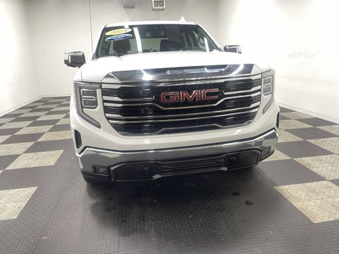Used 2024 GMC Sierra 1500 SLT image 7
