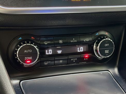 Used 2018 Mercedes-Benz GLA 250 image 10