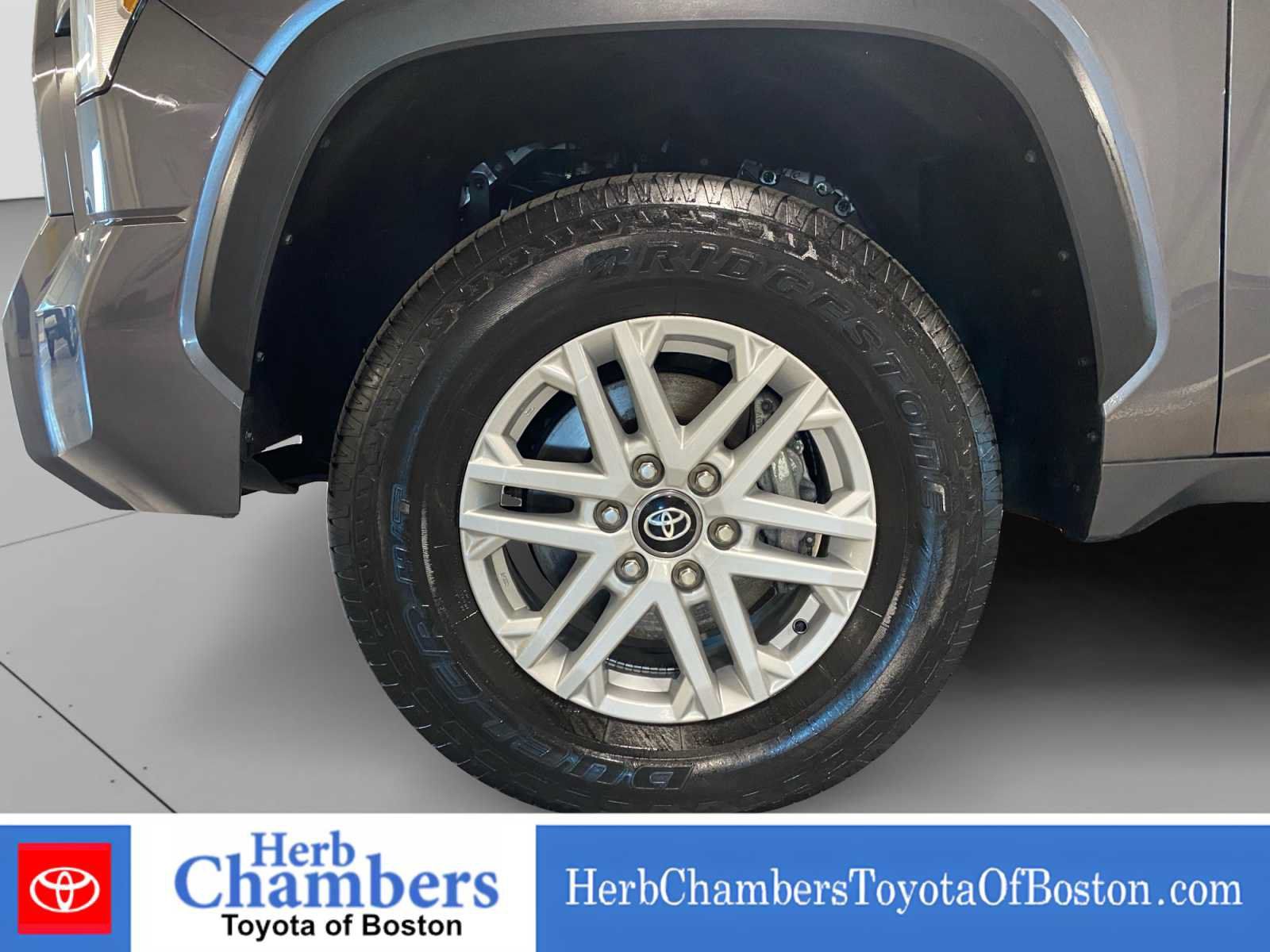 Used 2025 Toyota Tundra SR5 AWD/4WD image 37