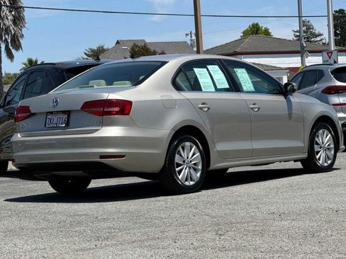 Used 2015 Volkswagen Jetta SE FWD image 3