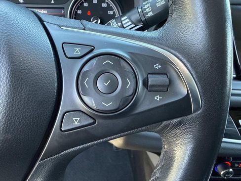 Used 2021 Buick Enclave Essence w/ Sport Touring Edition image 30