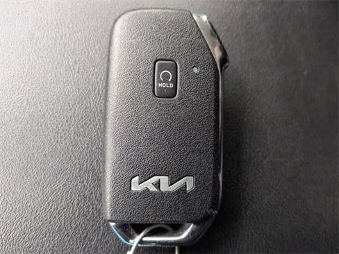 Used 2023 Kia Seltos S image 35