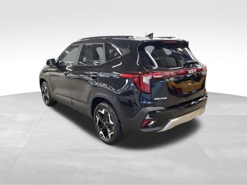Certified 2025 Kia Seltos S AWD/4WD image 4