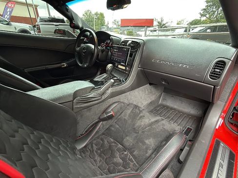Used 2009 Chevrolet Corvette Coupe RWD image 19