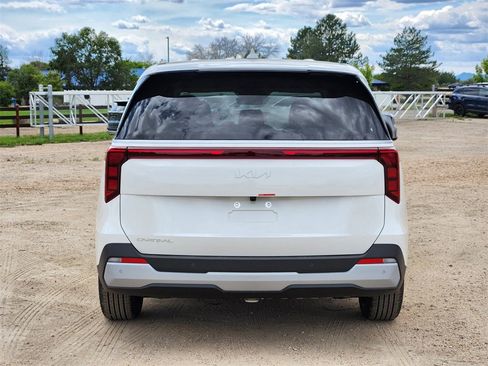 New 2026 Kia Carnival image 12
