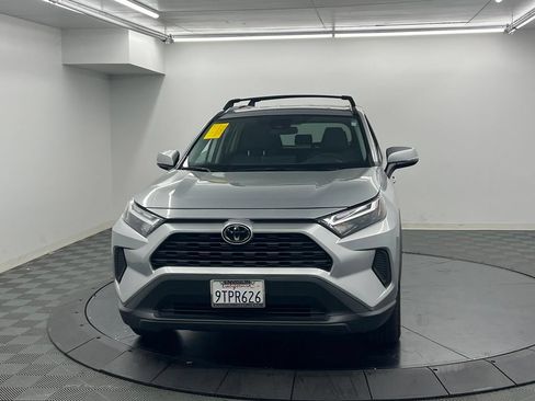 Used 2025 Toyota RAV4 XLE FWD image 6