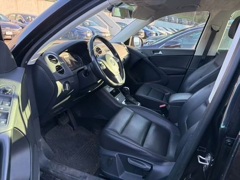 Used 2016 Volkswagen Tiguan S FWD image 8