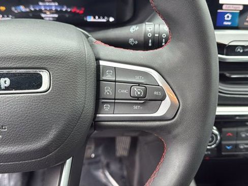 Certified 2025 Jeep Compass Trailhawk w/ Trailhawk Elite Group image 17