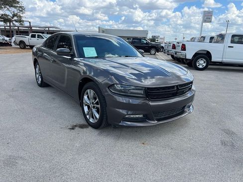 Used 2020 Dodge Charger SXT AWD/4WD image 7