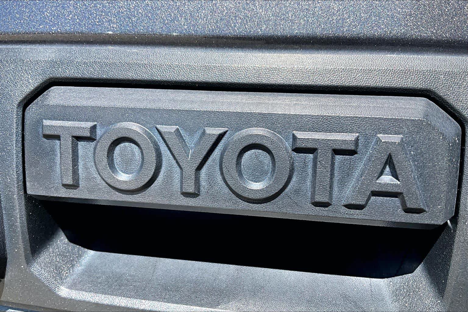 Used 2019 Toyota Tundra Platinum AWD/4WD image 31