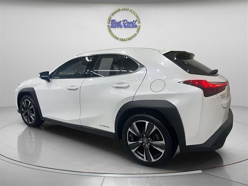 Used 2019 Lexus UX 250h w/ Premium Package AWD/4WD image 2