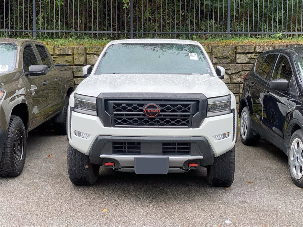 Used 2023 Nissan Frontier PRO-4X w/ Pro Convenience Package AWD/4WD image 2