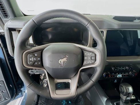 New 2025 Ford Bronco Outer Banks image 8