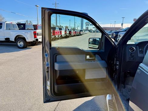 Used 2013 Ford F150 XLT w/ Luxury Equipment Group image 12