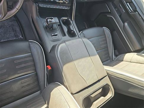 Used 2023 GMC Sierra 1500 AT4X image 23