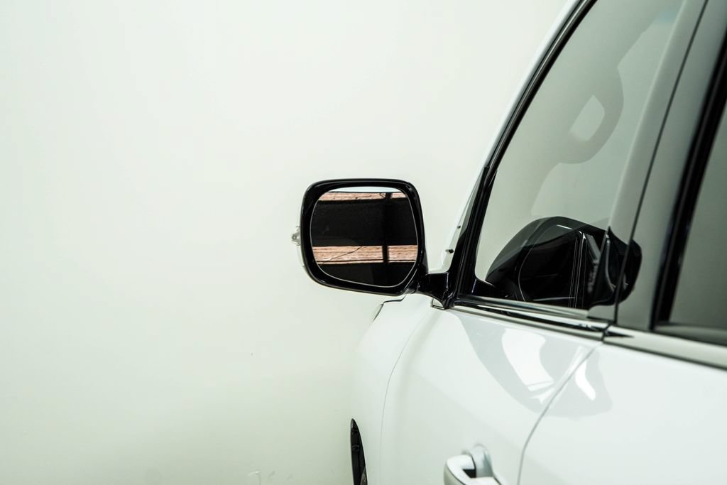 Used 2018 Lexus LX 570 4WD image 15