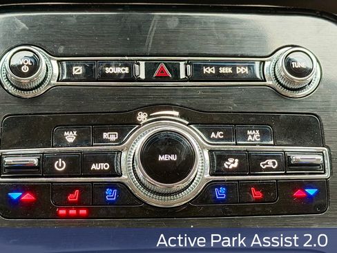 Used 2023 Lincoln Nautilus Reserve w/ Equipment Group 202A image 26