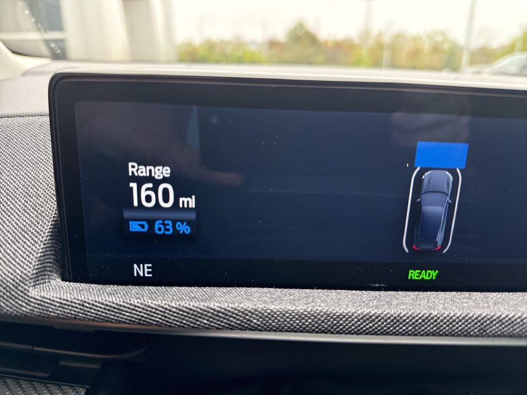 Used 2022 Ford Mustang Mach-E Premium AWD/4WD image 17