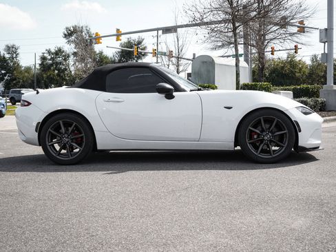 Used 2016 MAZDA MX-5 Miata Club image 12