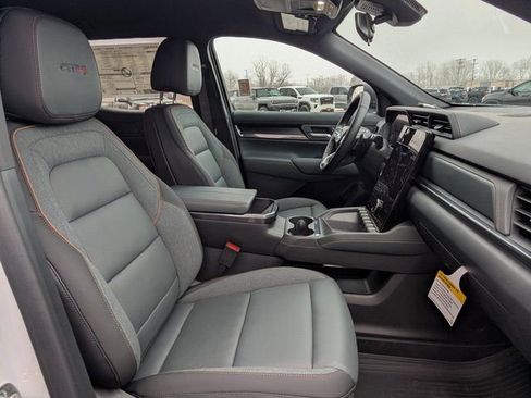 New 2026 GMC Terrain AT4 w/ Convenience Package III image 10