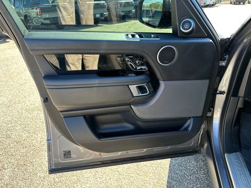 Used 2022 Land Rover Range Rover P525 Westminster Edition AWD/4WD image 10