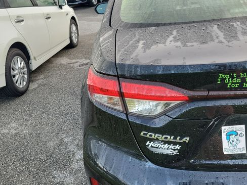 Used 2023 Toyota Corolla LE image 20