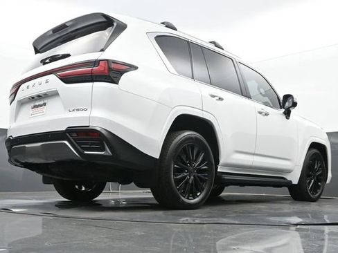 Used 2023 Lexus LX 600 4WD w/ Interior Upgrade Package image 28