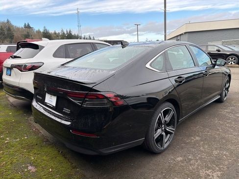 Certified 2025 Honda Accord Sport image 7