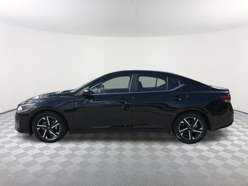Used 2024 Nissan Sentra SV FWD image 13