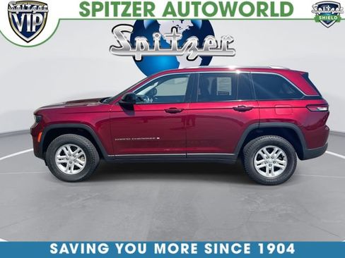 Used 2023 Jeep Grand Cherokee Laredo AWD/4WD image 6
