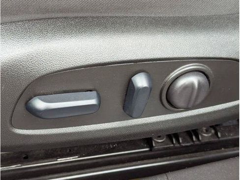Used 2025 Chevrolet Malibu LT FWD image 66