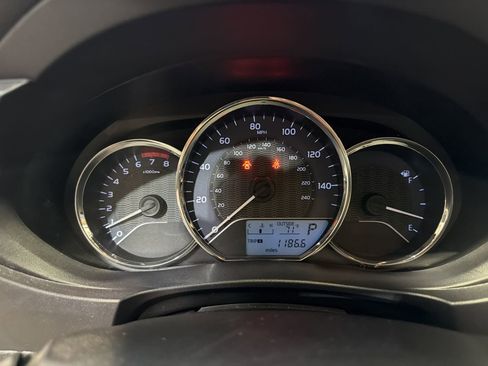 Used 2015 Toyota Corolla LE image 18