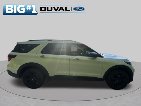 Used 2023 Ford Explorer ST w/ Equipment Group 401A AWD/4WD image 6