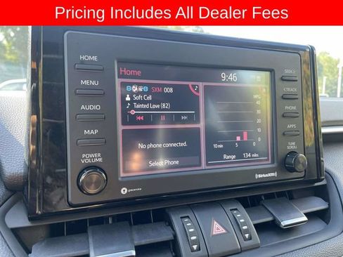 Used 2022 Toyota RAV4 XLE Premium AWD/4WD image 32