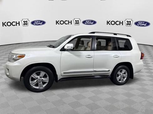 Used 2013 Toyota Land Cruiser image 4
