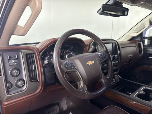 Used 2015 Chevrolet Silverado 2500 High Country w/ Duramax Plus Package AWD/4WD image 18