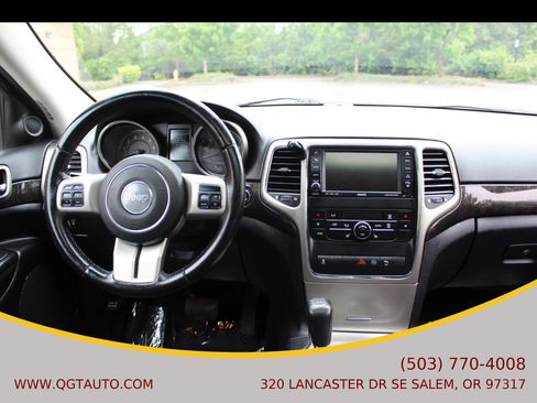 Used 2011 Jeep Grand Cherokee Laredo image 23