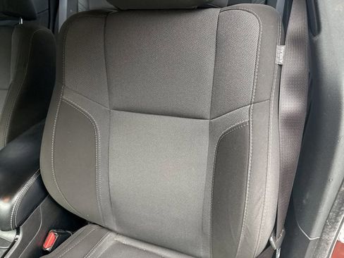 Used 2021 Dodge Charger SXT w/ Driver Convenience Group image 7