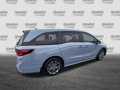 New 2026 Honda Odyssey Touring image 10