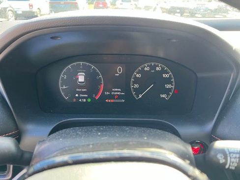 Used 2025 Honda HR-V Sport image 16