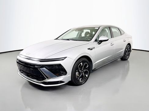 Used 2025 Hyundai Sonata SEL image 4
